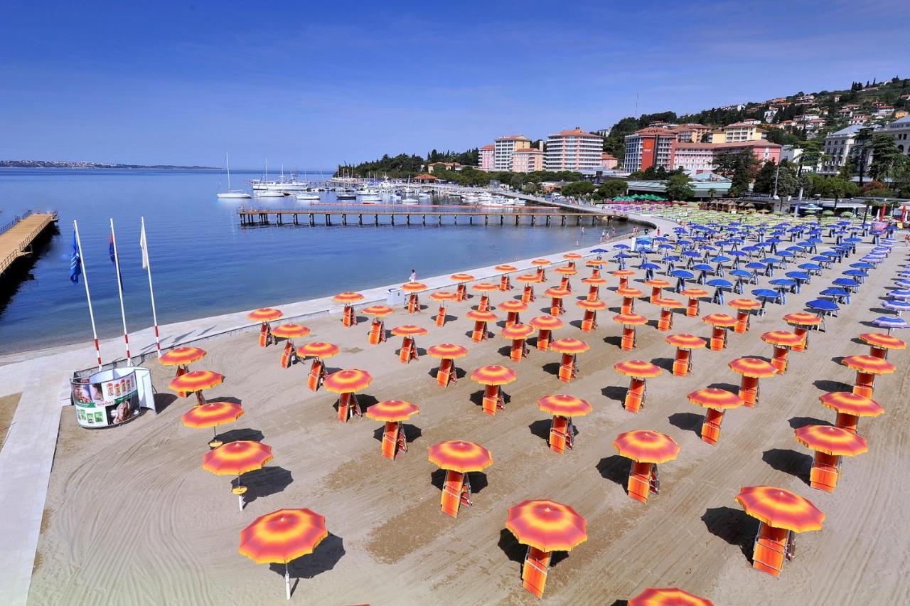 Your Rooms In Portoroz Tm Bagian luar foto